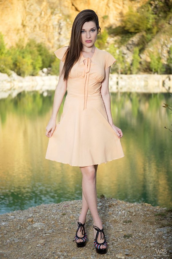 Алла, 25